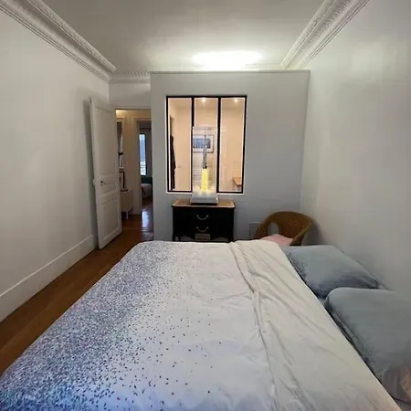 2 Bedrooms - Parisian Style - 25 Min From Le Louvre