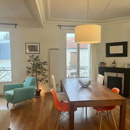 2 Bedrooms - Parisian Style - 25 Min From Le Louvre *
